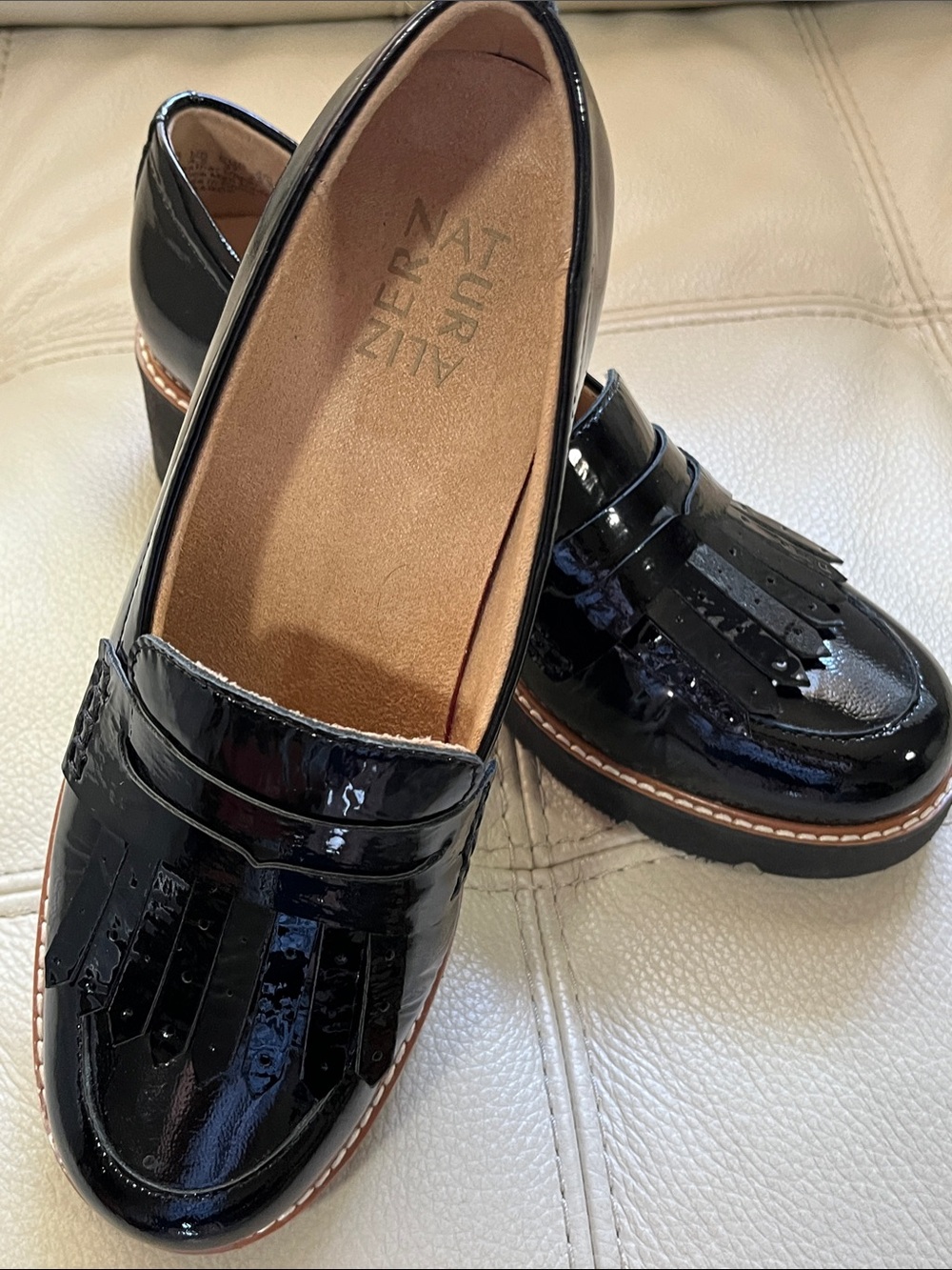Naturalizer Darcy Black Patent Fringe Loafers Size 7